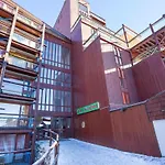 Studio Renove Ski Aux Pieds Avec Balcon, 5 Pers, Proche Commerces Et Navettes - Fr-1-346-377