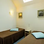 Pleasant Breton Holiday Home Near The Bay Of Douarnenez