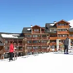 Spacieux Appartement 3 Pieces Au Pied Des Pistes Avec Balcon - Fr-1-344-968