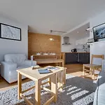 Superbe Appartement Au Coeur De Tignes, 4 Pieces, 6 Personnes, Pieds Des Pistes, Balcon, Wifi Inclus - Fr-1-641-46
