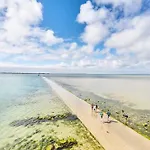 A 150M De La Plage, Jolie Maison Avec Jardin Pour 10