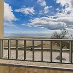 Appartement 2 Pieces En Front De Mer, Acces Plage Direct, Proche Commerces - Fr-1-423-318