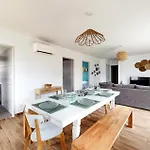 3 Bedroom Beautiful Home In La Bree-Les-Bains
