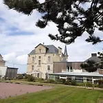 Les Tourelles Village De Vacances