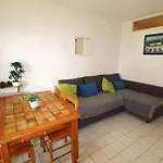 Superbe 2P Cabine Climatise Avec Loggia Et Grande Terrasse, Piscines, Proche Plage Au Grau-Du-Roi - Fr-1-307-105