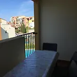 Appartements 6 Pers Avec Piscine Et Parking