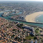 Maison Paisible Avec Jardin, Garage, Wifi, Proche Plage Et Commerces - Fr-1-92-798