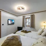 Chalet Moderne Avec Parking Et Wifi, A Proximite Des Pistes Et Commerces - Fr-1-566-20