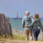 Maison De Vacances Avec Jardin Aux Sables D'Olonne, Proche Plage Et Centre-Ville - Fr-1-92-890