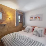 Charmant 3 Pieces Avec 2 Chambres, Terrasse, Parking Et Wi-Fi A Meribel - Fr-1-566-61