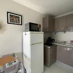 Le Cap D'Or- Beachfront With Air Conditioning!