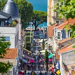 Maison Familiale A Arcachon : 3 Chambres, Jardin Sous Les Pins, Wifi Fibre, Proche Plage Et Centre - Fr-1-420-145