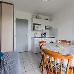 T2 Cabine A 250 M De La Plage A Biscarrosse Avec Balcon Plein Sud Et Parking - Fr-1-521-246
