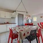 Appartement Confortable Proche Ocean Avec Parking Et Terrasse - 7 Pers - Fr-1-521-244