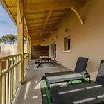 Appartement Confortable Proche Ocean Avec Parking Et Terrasse - 7 Pers - Fr-1-521-244