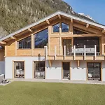 Chalet Spacieux A Chamonix Avec Jacuzzi Et Parking, Animaux Acceptes - Fr-1-343-259