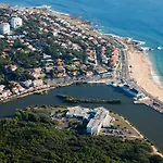 Agreable Appartement Refait A Neuf Dans Une Residence De Vacances - Fr-1-92-946
