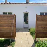 Charming House With Garden, Center Of Puilboreau