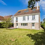 Family House With Garden - Near The Beach