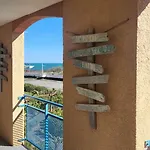 Appartement Front De Mer Et Terrasse