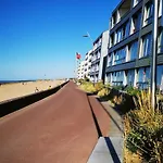 Les Pieds Dans L'Eau, Studio Plein Sud Avec Loggia
