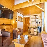 Duplex For 4 People - Ski-In - Ski-Out