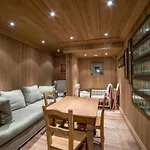 Chalet Luxueux Courchevel, 6 Chambres En Suite, Skis Aux Pieds - Fr-1-575-201