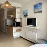 Appartement T1 Climatise Avec Cuisine Equipee, Tv, Lave-Linge, Proche Centre Balaruc-Les-Bains - Fr-1-553-258
