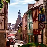 Appartement 3 Chambres Avec Terrasse A Saint-Brieuc