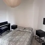 Le Farges- Chambre Dans Appartement Partage-3 Minutes Gare St Roch- Laconciergeriebynina