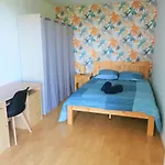 Spacious Apartment Bellevue