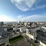 Vue Panoramique Au 8Eme Etage Avec 3 Terrasses & 1 Parking A Berck-Plage