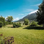 Duplex Avec Jardin Et Parking Privatif A Serre Chevalier - Fr-1-808-17