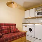 Appartement Cosy En Rdc, Acces Direct Aux Pistes - Fr-1-513-15
