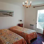 Charming Chalet With Swimming Pool In Quend
