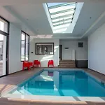 Villa Pool And Beach Bretagne