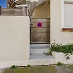 Appartement 3 Pieces Proche Plage Et Commerces, 6 Couchages, Balcon - Agde - Fr-1-423-198