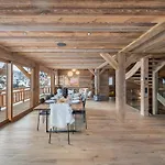 Chalet Neuf Avec Sauna, Garage, Terrasse Et Services Inclus A Combloux - Fr-1-569-69