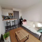 Studio Proche Plage Avec Balcon, Petit Garage Et Animaux Admis - Fr-1-324-561