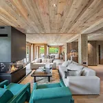 Chalet De Luxe Avec Piscine Et Espace Jeux, Proche Centre De Megeve - Fr-1-569-140
