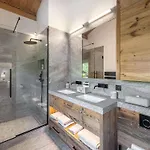 Chalet De Luxe Avec Piscine Et Espace Jeux, Proche Centre De Megeve - Fr-1-569-140