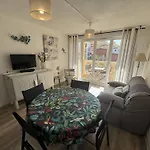 Bel Appartement T2 Au Cap D'Agde Avec Terrasse, Parking, Proche Plage - Fr-1-749-31