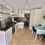 Studio 4 Personnes Avec Piscine Et Terrasse Pres De La Plage Au Grau-Du-Roi - Fr-1-716-74