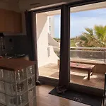 Bord De Mer, Terrasse Et Parking