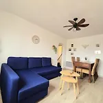 Appartement T2, Proche Plage, Climatise Et Parking Prive