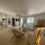 Beautiful Villa In La Rochelle
