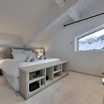 Appartement Spacieux A Tignes Avec Jacuzzi Et Parking, Ideal Pour 12 Personnes - Fr-1-641-117