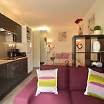 Modern Apartment In Bayeux Near Sea
