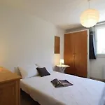 Studio Charmant Avec Piscine, Ski Au Pied Et Parking A La Salle-Les-Alpes - Fr-1-330F-115