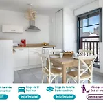 Bel Appartement Pour 4 - Balcon - 50M De La Plage